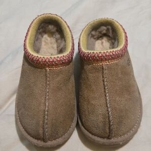 UGG Brown Suede Slippers with Pink Trim Used In Good Condition.